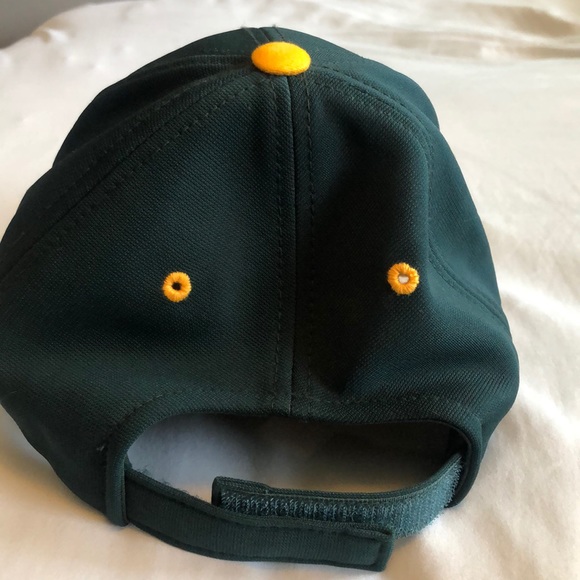 Packers hat - Picture 2 of 2